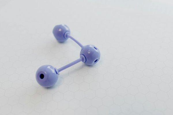 Explorez l'impact revitalisant des bains de forêt sur le bien-être mental des citadins.